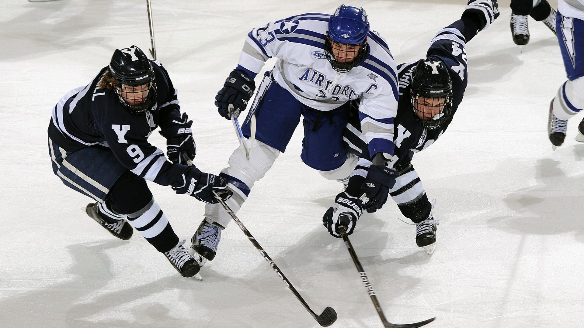 雷迪克谈尼克-史密斯带病作战:他太棒了,心理素质也很强,雷迪克女友
